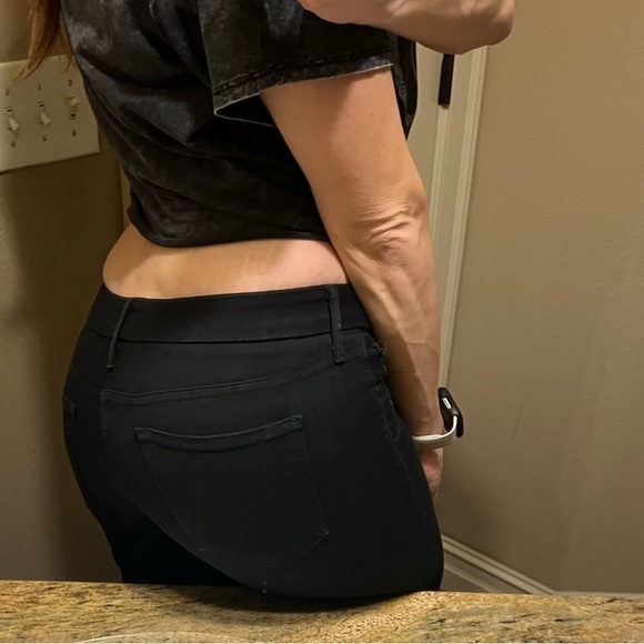 Mother Denim Ankle Fray - Guilty as Sin Wash - Picture 6 of 8